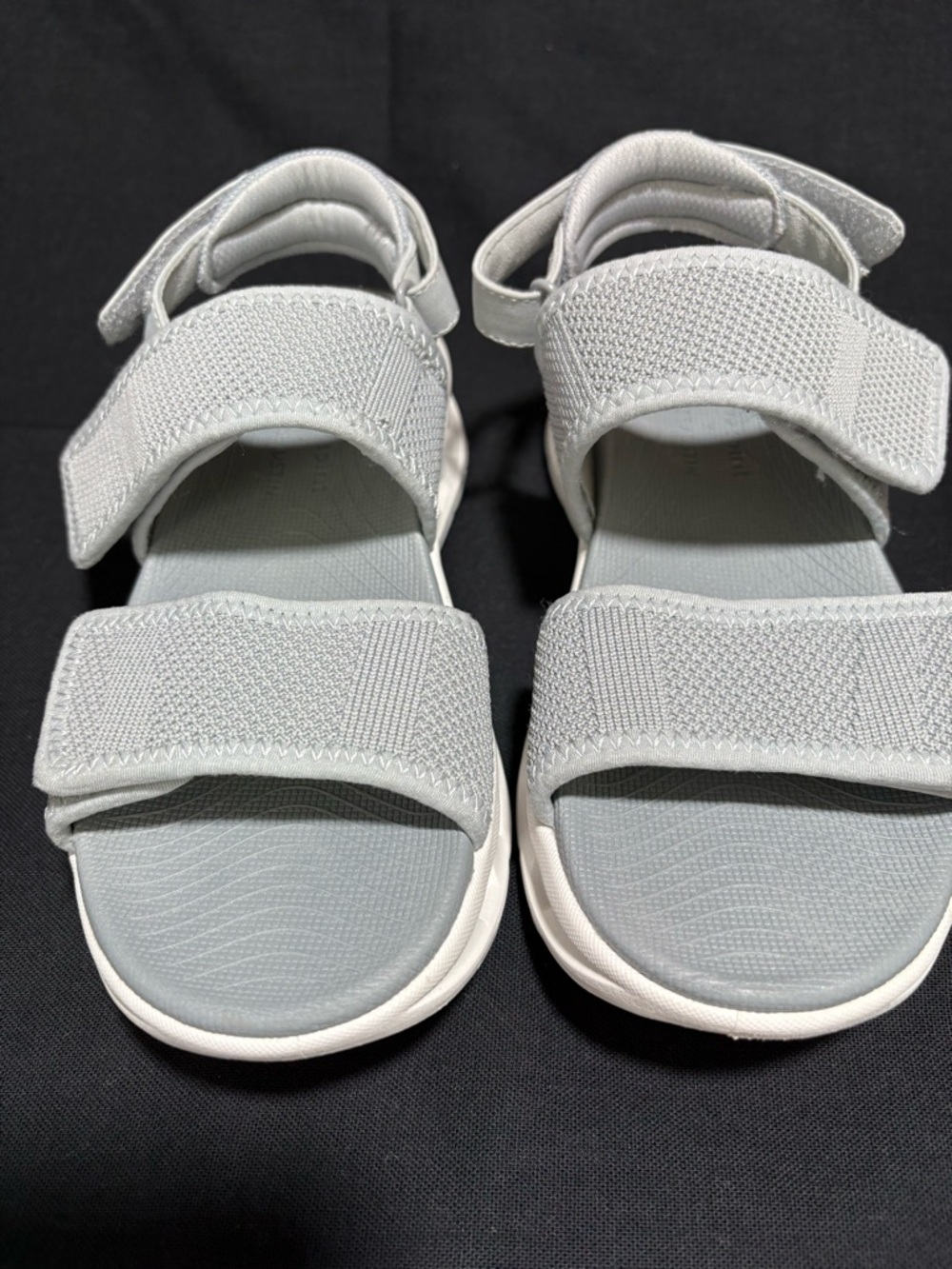 Denise Austin Light Gray Easy Spirit EMOVE Sandals Women’s Size 7M